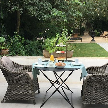 Chambre côté jardin Nîmes Extérieur photo