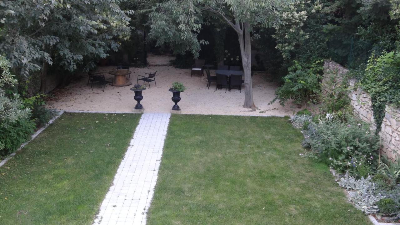 Chambre côté jardin Nîmes Extérieur photo