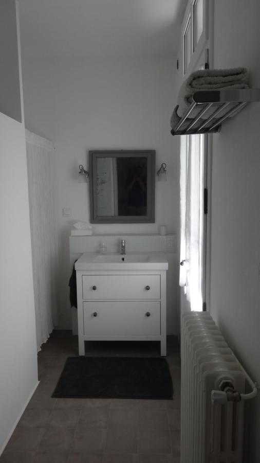Chambre côté jardin Nîmes Extérieur photo