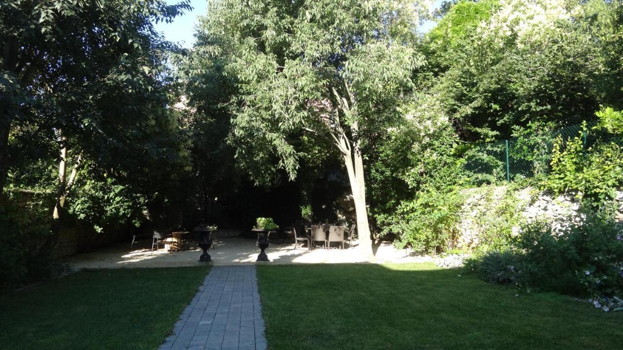 Chambre côté jardin Nîmes Extérieur photo