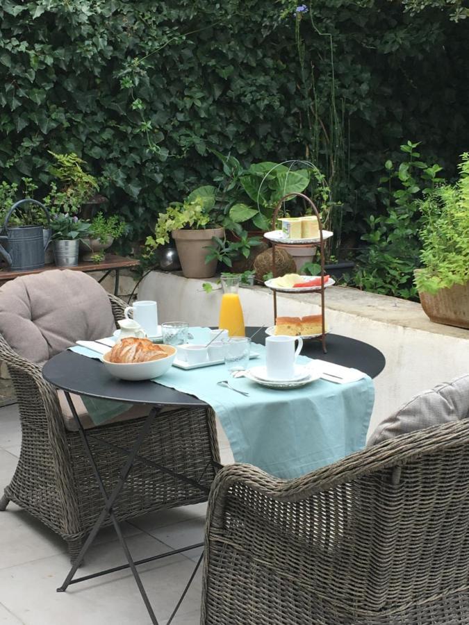 Chambre côté jardin Nîmes Extérieur photo